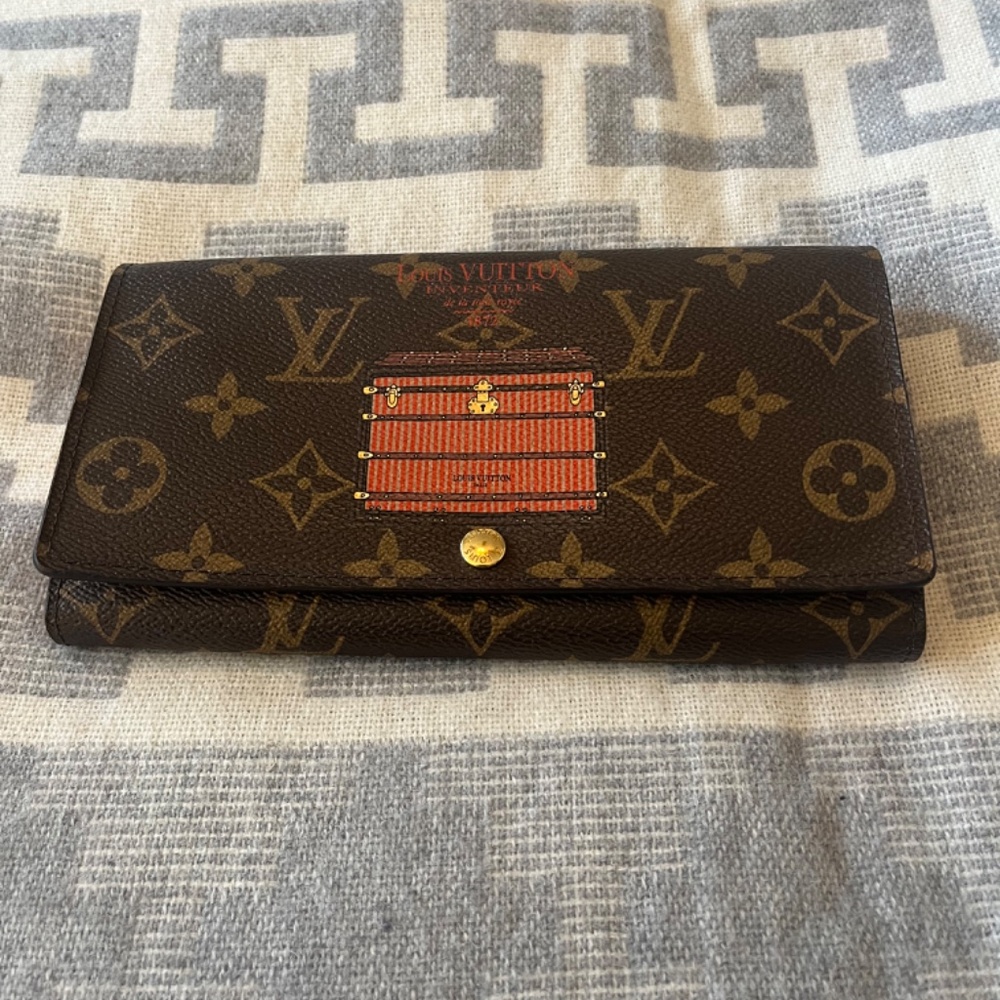 Rare Louis Vuitton Long Snap Closure Wallet - LV Trunk Design